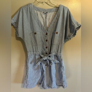 American Eagle Outfitters Blue and White Striped Romper size medium